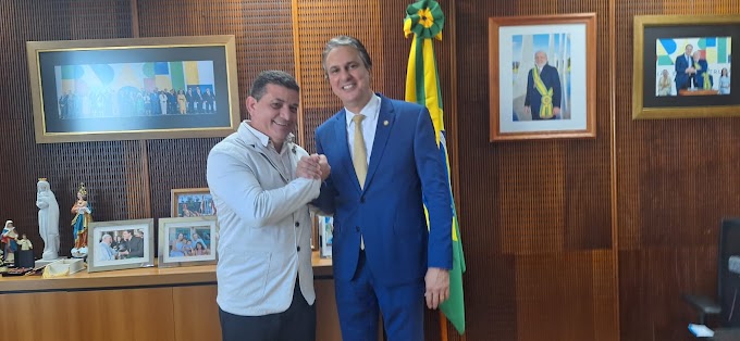Vereador Silvio Pinto participa em Brasília, da XXIII marcha dos vereadores e recebido pela senadora Janaina Farias e o Ministro Camilo Santana, onde pediu a liberação de recursos para Salitre.