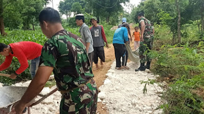 TNI Manunggal Rakyat, Koramil Paciran Kerja Bhakti Bangun Jalan Desa