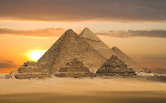 beautiful historic place Egypt Pyramid