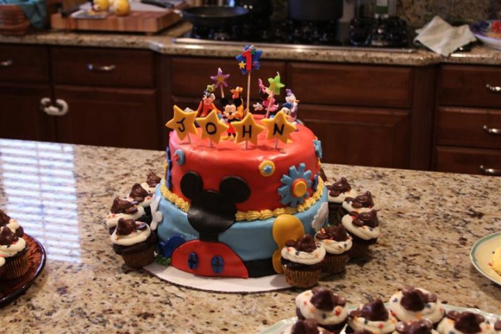 birthday party mickey mouse. son#39;s 1st irthday party,