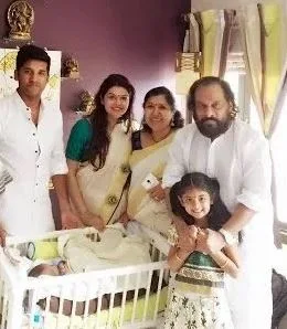 Vijay Yesudas Family Wife Parents children's Marriage Photos