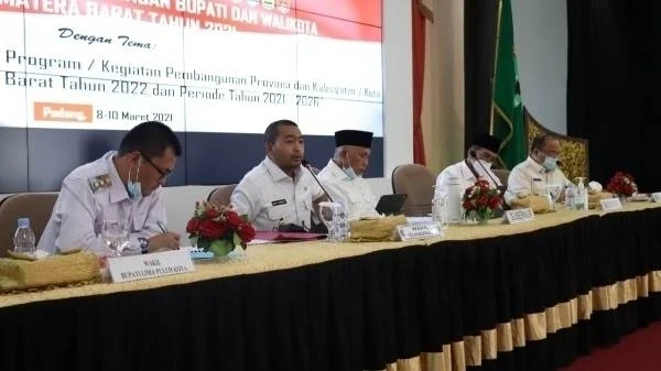 Gubernur Sumbar: Akses Jalan Limapuluh Kota ke Riau Bisa Angkat Perekonomian Daerah
