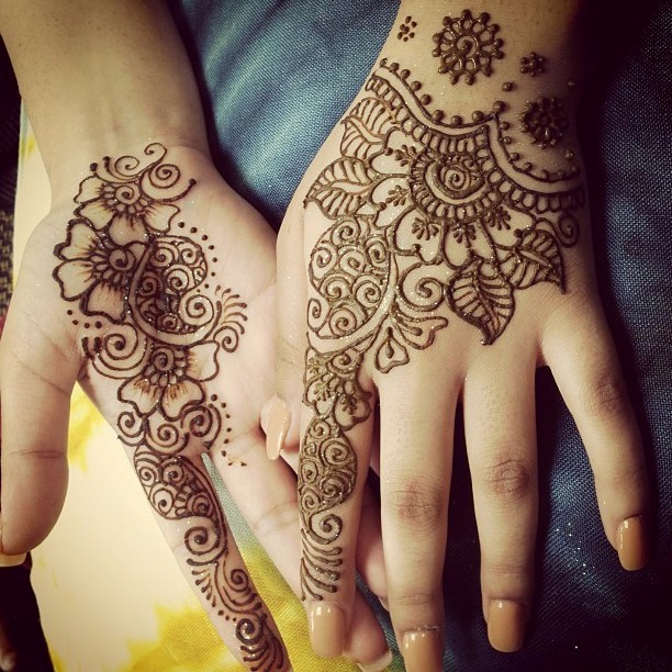 Simple and Elegant Arabian Mehndi Designs 2015 Wallpapers Free Download