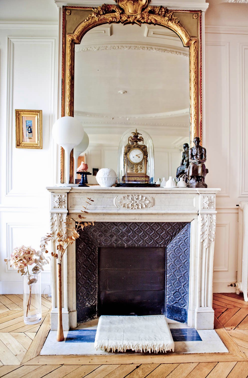 Edwina De Charette's apartment in Paris 