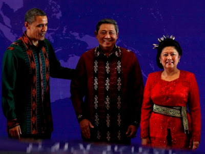 obama motif bali