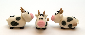 Cow fondant figurines front