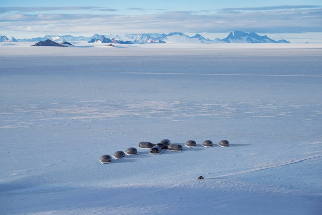 white dessert luxury antartica