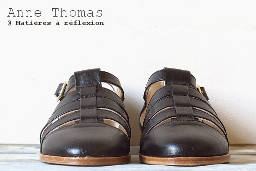 Anne Thomas chaussures d'été cuir noires méduses ouvertes