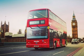 Bus Double Decker Terbaru - Bus Tingkat AKAP ini sudah resmi beroperasi di jalan raya. Pernah Lihat sobat ? 