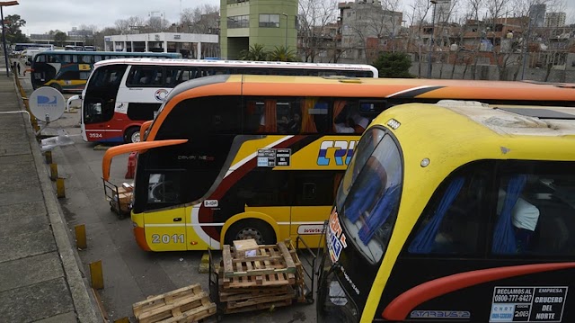 Desde este viernes no habrá servicio de trenes y colectivos de larga distancia ni aviones de cabotaje en todo el país