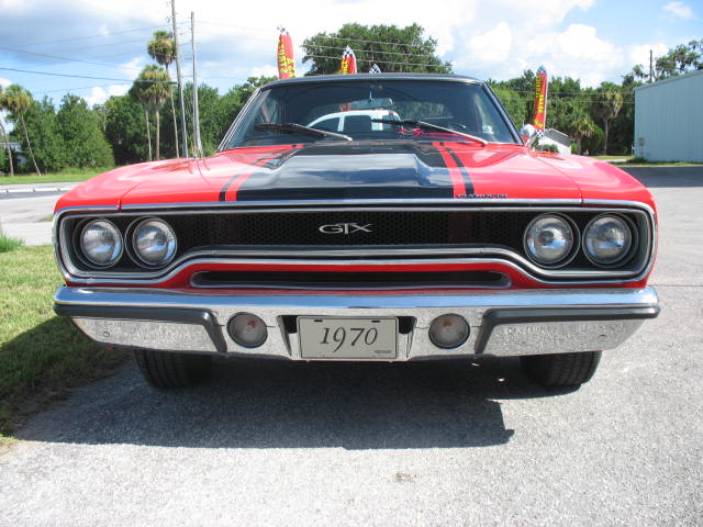 1970 Plymouth GTX Red Front View Photo