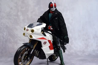 REVIEW SHFiguarts Cyclone [ Shin Kamen Rider ], Bandai