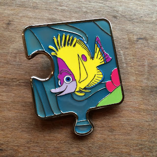 Finding Nemo Character Connection Limited Edition Mystery Pin Collection tad