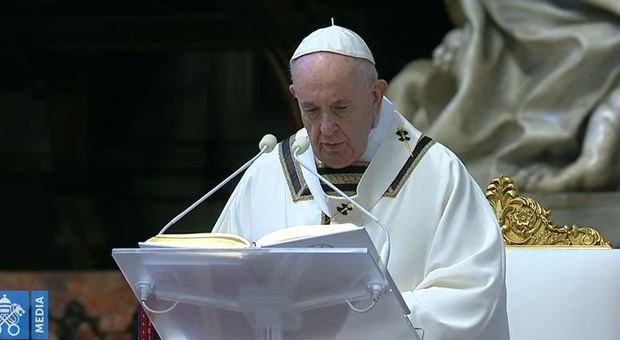 Papa Francesco: "Politici superino divisioni"