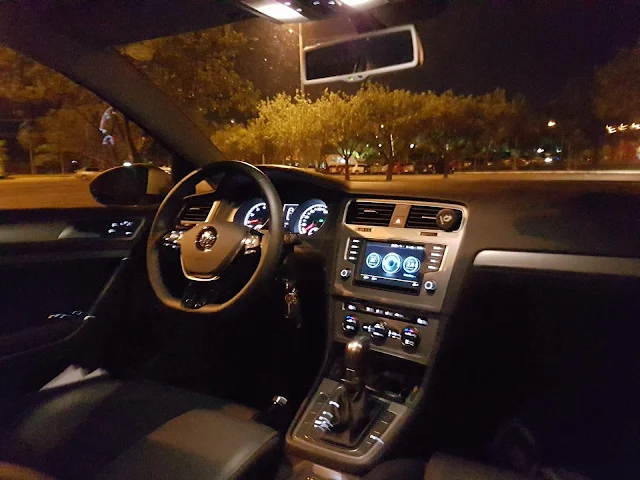 VW Golf 1.6 Automático 2016 - interior