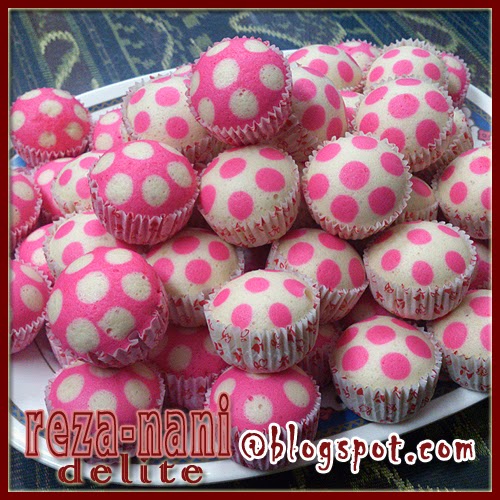 Pink & White Apam Polkadot  Reza-Nani Delite