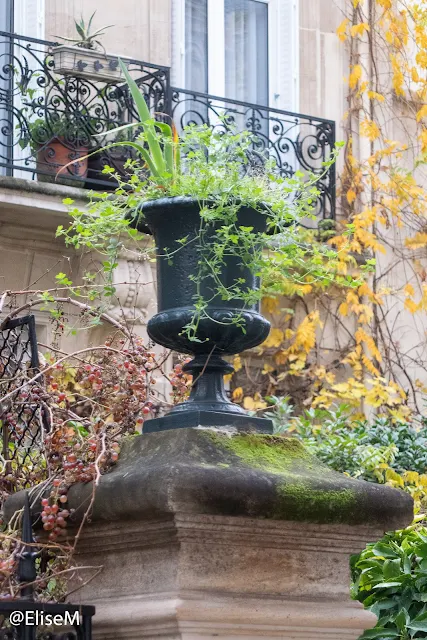 Vase de la cité des fleurs aux Epinettes