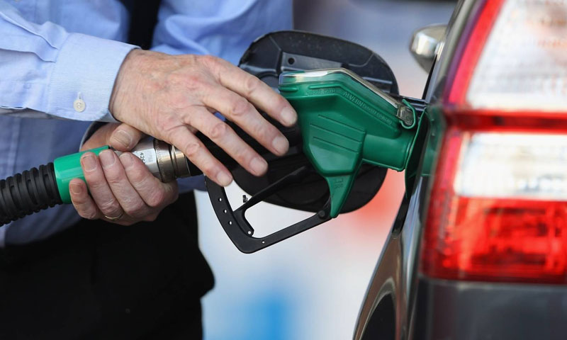 Petroleum prices in US exceeds $5 per Gallon for the first time