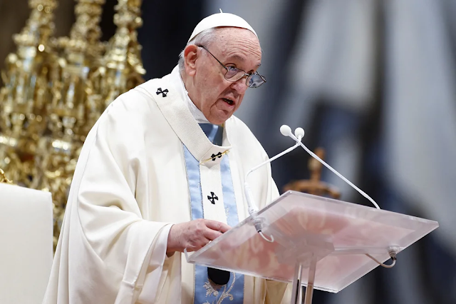 El papa Francisco condenó la violencia machista: “Basta, herir a una mujer es ultrajar a Dios”