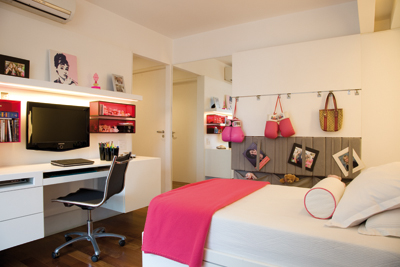 IDEAS PARA DORMITORIOS DE CHICAS by dormitorios.blogspot.com DORMITORIO FUCSIA Y BLANCO