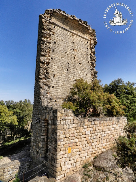 CHUSCLAN (30) - Château-fort de Gicon