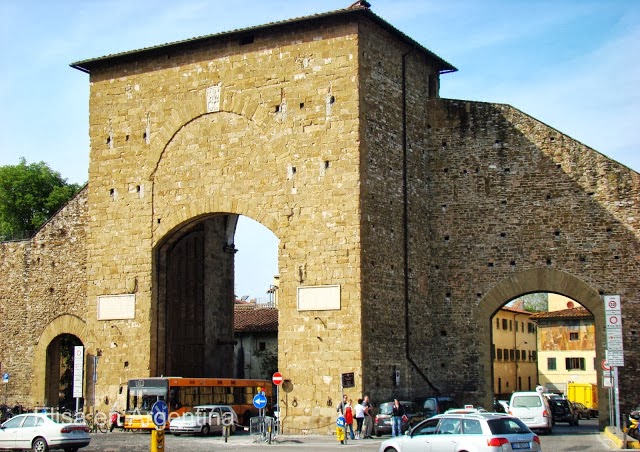 Antigua entrada a Florencia: Porta Romana, construida en 1326.