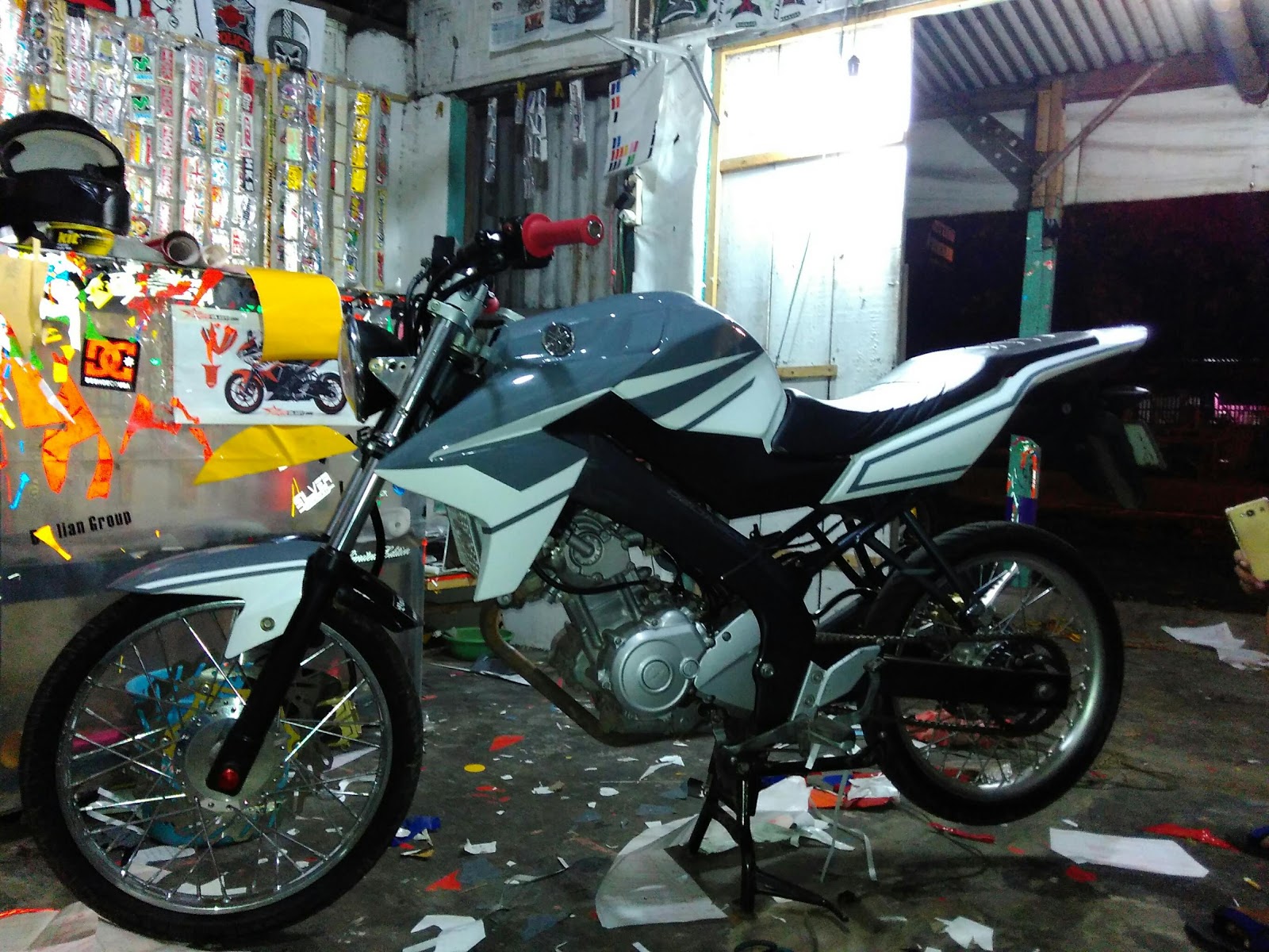 Download 90 Modifikasi Cutting Stiker New Vixion Terlengkap Joung