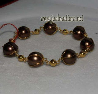 Gelang Emas Mutiara Coklat Model Paloma