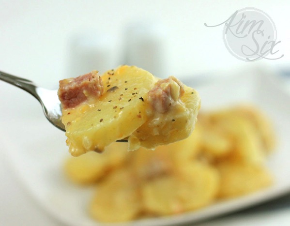 Cheesy slow cooker ham and potoatoes