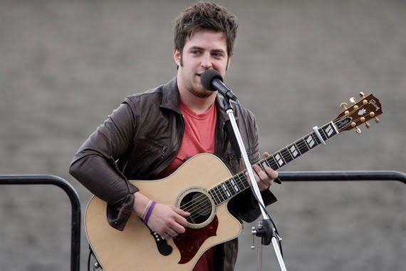 Lee Dewyze's Live It Up