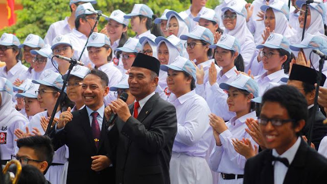 Hardiknas, Mendikbud Minta Pelaku Pendidikan Ikut Perubahan Zaman