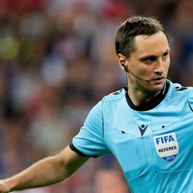 Who is Ivan Kružliak, the referee for Barcelona vs Shakhtar Donetsk,  Champions League 2023/24 - AS USA