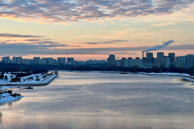вид с Братеевского моста, Братеевский парк, Москва-река, парк 850-летия Москвы