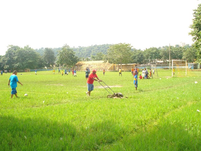 Asociación de Fútbol acondiciona Play Rosendo Sepúlveda  en San Cristóbal