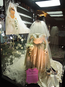 Miss Piggy Vivienne Westwood wedding dress Muppets Most Wanted