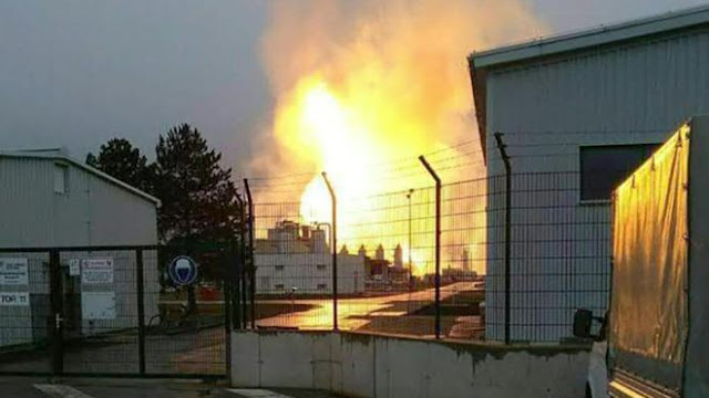 Pabrik Gas Australia Terbakar Setelah Ledakan Yang Mematikan