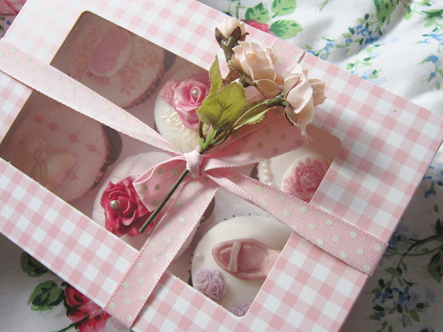 Shabby Cupcakes Chic Travel & vintage delivered  Lifestyle  cupcakes  Fashion, Blog: Vintage