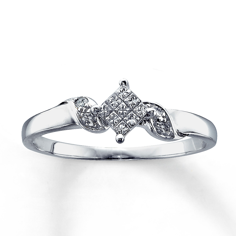 Finding the Cheap Diamond Promise Rings for Women