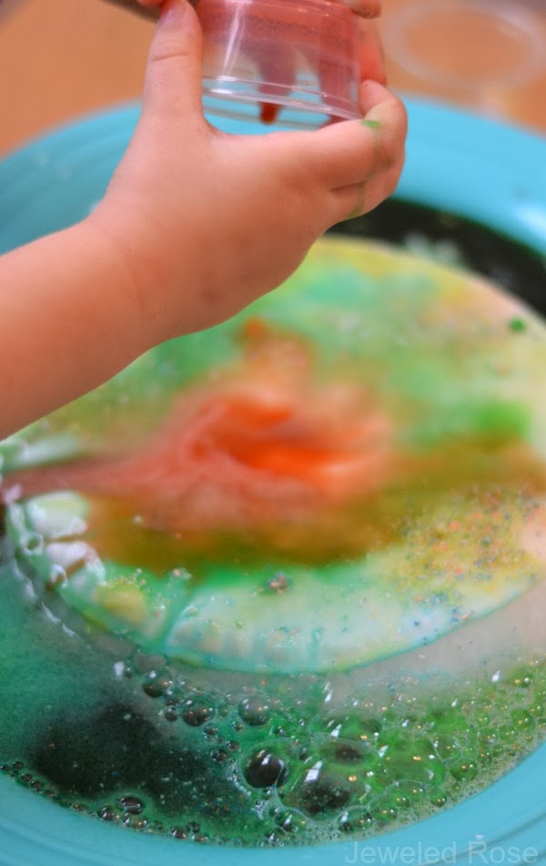 How to Make an Ice VOLCANO- fun Science kids love!