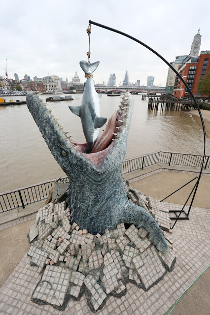 jurassic world thames