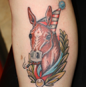 And I love deer tattoos. (pino ken)