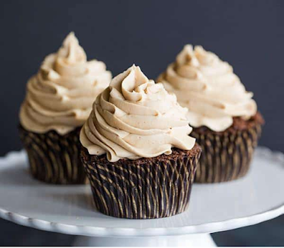 MOCHA CUPCAKES WITH ESPRESSO BUTTERCREAM FROSTING #DESSERT