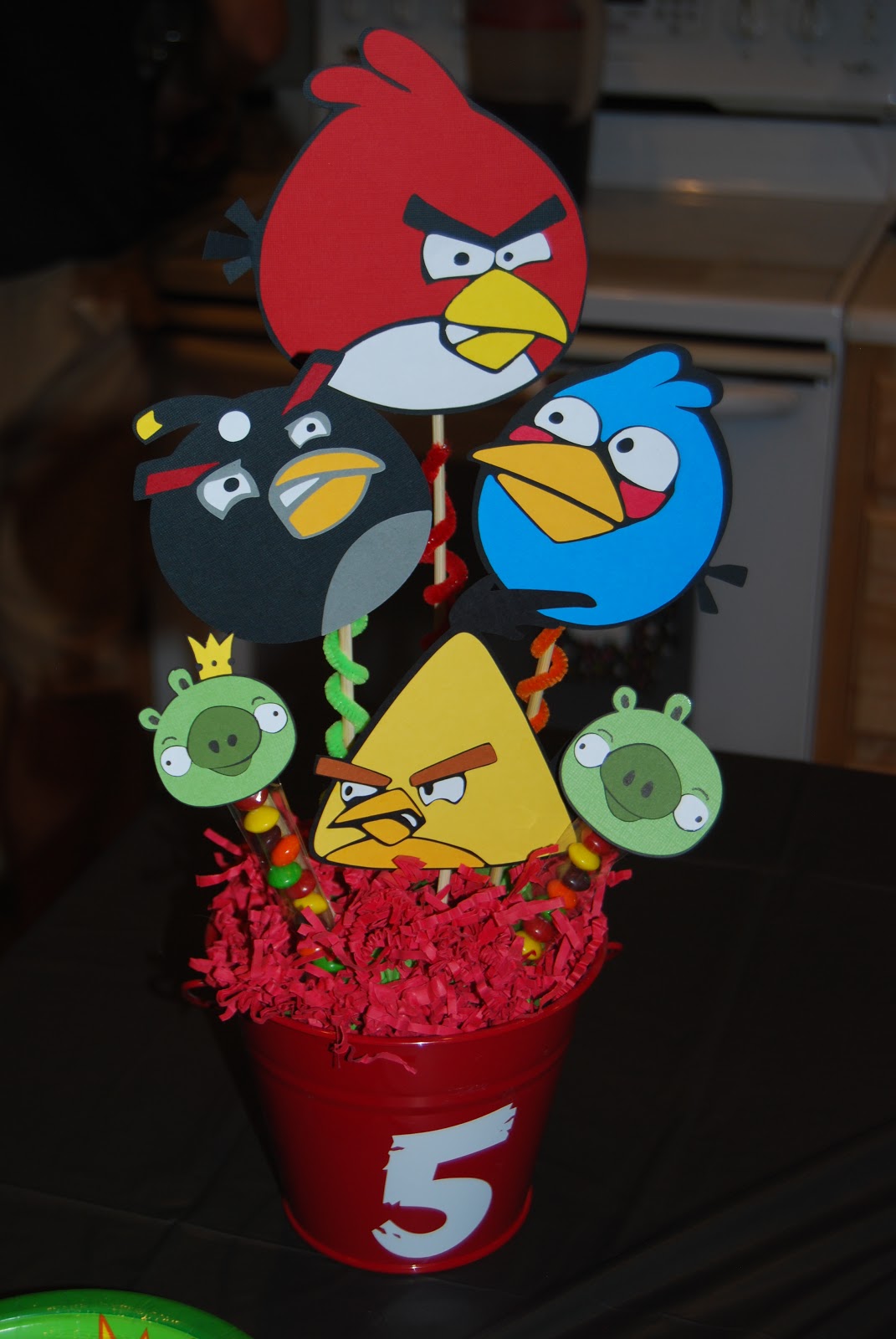Crafty Teacher Mom: Angry Birds Birthday Party!