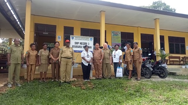 SMP YPK Paulus Soroan Ayamaru Barat dan SMP Negeri 3  Koma-koma Ayamaru Selatan, melaksanakan kegiatan ANBK