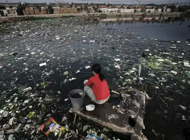 Trump nói: “Thật ra, Trung Quốc chỉ cần thải khí CO2 trong 14 ngày là xóa hết những nỗ lực của Mỹ!”