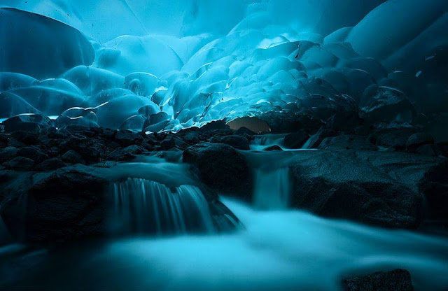 Mendenhall Ice Caves, Alaska