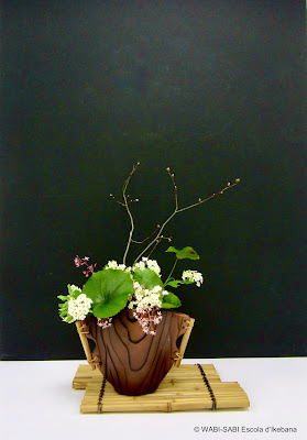 Ikebana-jiyuka-freestyle-wabisabi-escoladikebana