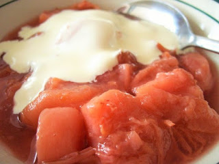 helado de vainilla con peras al vino