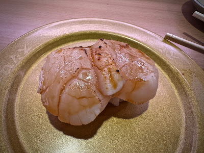 Sushiro, aburi shoyu scallop