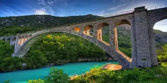 Rizki Khaharudin Akbar - Jembatan melengkung (arch bridge)